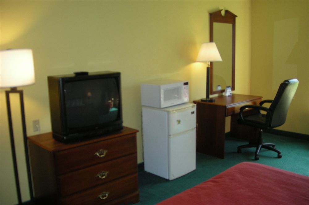 Red Roof Inn Морхед Экстерьер фото
