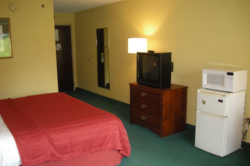 Red Roof Inn Морхед Экстерьер фото
