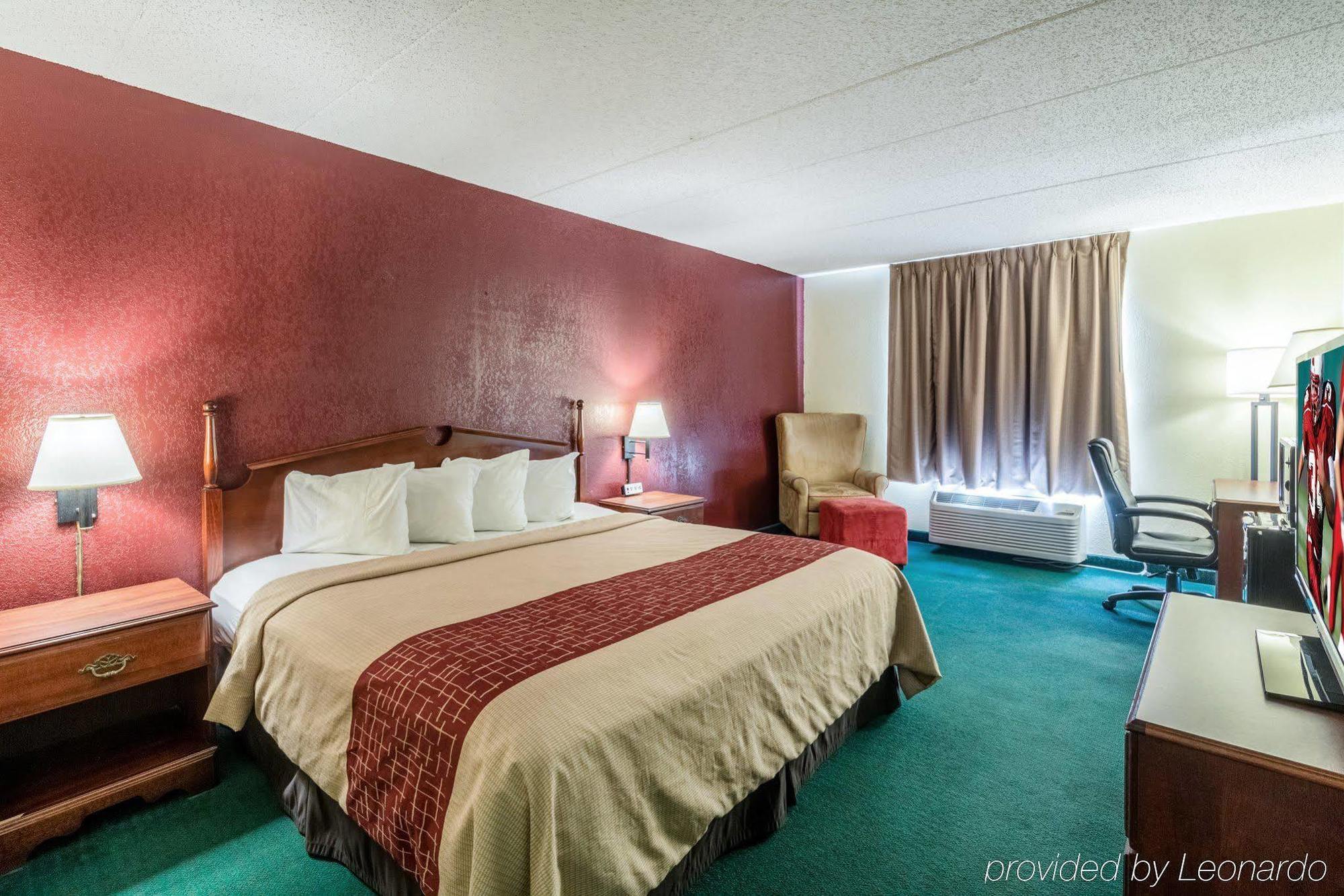Red Roof Inn Морхед Экстерьер фото