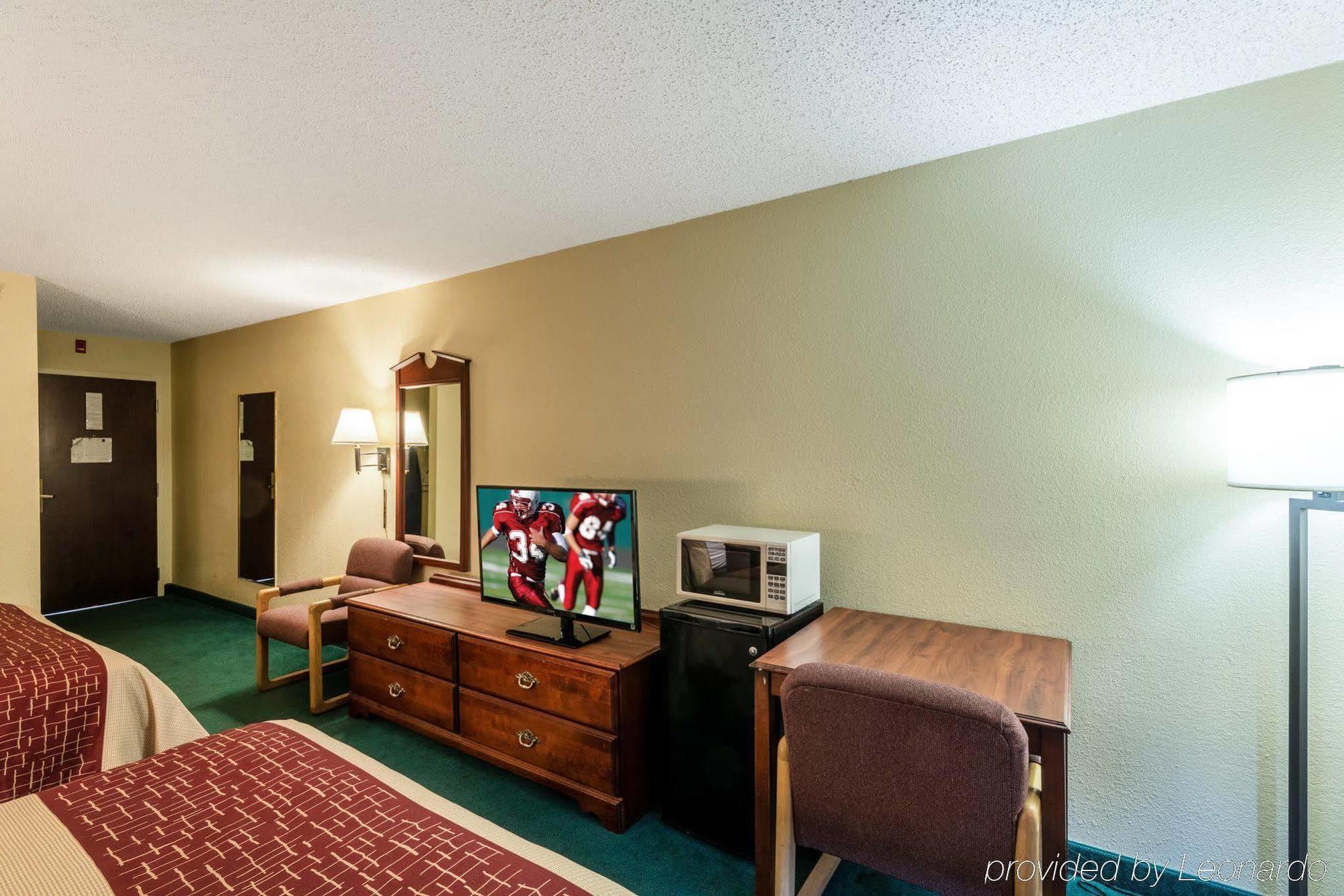 Red Roof Inn Морхед Экстерьер фото